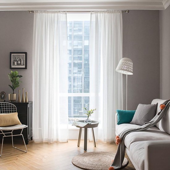 Afmeting: 280 cm x 140 cm (H x B). 2 stuks in één verpakking. Materiaal: Elk gordijn is gemaakt van 100% polyester