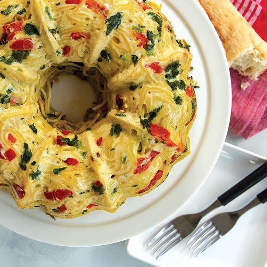 goud, 12 kopjes, twee handgrepen, aluminium, antiaanbaklaag