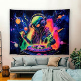 Blacklight Buitenaards Wandtapijt 150 x 200 cm Wandtapijt UV-Reactief Buitenaardse DJing met Hoofdtelefoon Wandtapijt Zon Planeet Poster Wandkleed voor Slaapkamer Woonkamer