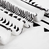 Fleecedeken, 127 x 152 cm, zachte en warme knuffeldeken, pluizig, ademend, kreukvrij winterdeken, bankdeken voor bank, bed, slaapkamer, woonkamer, kantoor - geometrisch