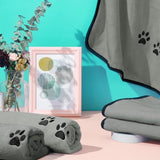 Set van 4 microvezel hondenhanddoeken, zacht, absorberend, huisdierbadhanddoek, droogverzorgingshanddoek met geborduurde poten, voor katten, badverzorging, grijs, 90 x 50 cm