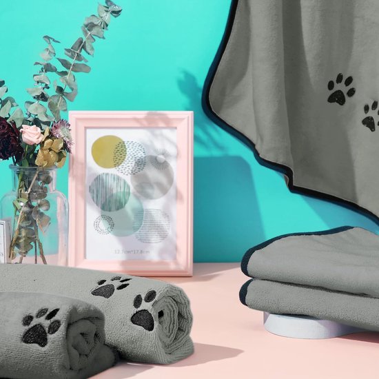 Set van 4 microvezel hondenhanddoeken, zacht, absorberend, huisdierbadhanddoek, droogverzorgingshanddoek met geborduurde poten, voor katten, badverzorging, grijs, 90 x 50 cm