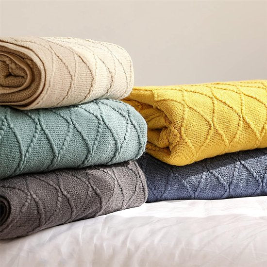 De lichte bankdeken is een echte eyecatcher voor elke slaap- en woonkamer 130x200