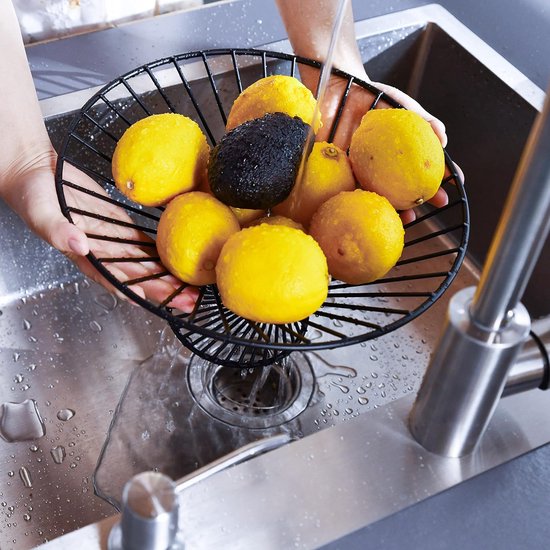 Fruitmand in matzwart, staand in modern design met goede ventilatie (ook te gebruiken als fruitschaal, groentemand, fruitmand, fruitschaal) - een blikvanger voor de keuken