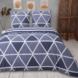 Beddengoed 240x220 3-delig blauw - 80% katoen en 20% polyester, 1x dekbedovertrek met ritssluiting + 2x kussenslopen 65x65 met envelopsluiting, streepmodel.