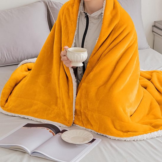 Knuffeldeken, wollige deken, fleecedeken, woondeken, warme Sherpa bankovertrek, deken, wollig, microvezel, sprei voor bed, bank, slaapkamer, kantoor, 150 x 200 cm, geel