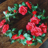 bloemenslinger, kunstbloemen, zijden bloemen, rozenslinger, hangende wijnstok voor thuis, muur, bruiloft, boog, decoratie (2 stuks, 9 bloemen, rood)