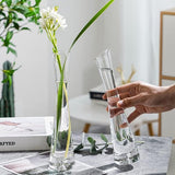 20 cm kleine bloemenvaas, hoge dunne glazen vazen met smalle hals, heldere mini-mond vazen met enkele steel voor decoratieve huisdecoratie, woonkamer, kantoor centerpieces, transparant.