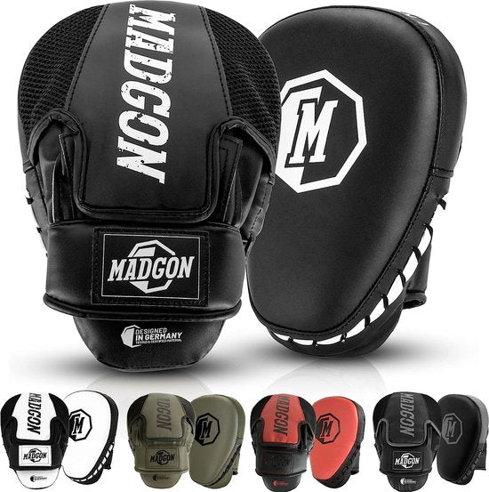 Pads met hoogwaardige vulling voor optimale schokabsorptie. Boksspuit met lange duurzaamheid voor vechtsporten, MMA, kickboksen en boksen. Box pads met een ideale pasvorm-1 paar met een tas!