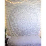 Wandtapijt mandala, boho wanddecoratie, wit zilver, esthetische kamerdecoratie, psychedelisch wandtapijt, 132 x 152 cm. Wandtapijt mandala, boho wanddecoratie, wit zilver, esthetische kamerdecoratie, psychedelisch wandtapijt, 132 x 152 cm.