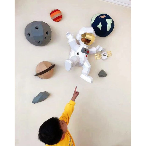 astronaut en zonnestelsel, doe-het-zelf papieren knutselsjablonen, wanddecor-kunstwerk, papieren ornament, papiersculptuur, geometrisch papiercraft-origami, geen afgewerkt model
