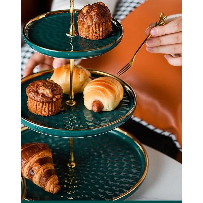 Cupcake-standaard, keramiek, taartstandaard met 3-laags ingelegde gouden dieren, tafels, fruitborden voor salontafel, decoratie, cupcake en borden, dessert, standaard (groen)
