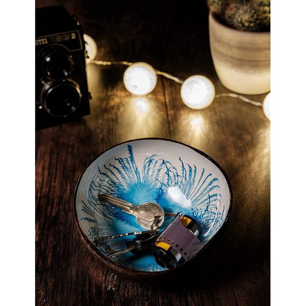 cocovibes Coconut Bowl Sapphire / Snack Bowl / Decoratieve Bowl voor Sleutel / Sieraden Bowl / Serveer Bowl / Modern Splash Blauw Wit