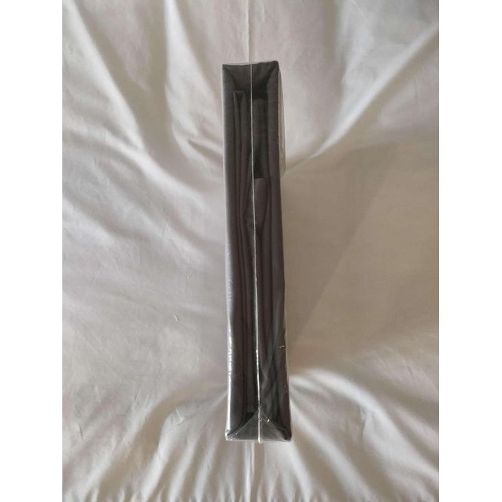 Dekbedovertrek 3-delige beddengoed van 200 x 200 (1 x dekbedovertrek + 2 x kussenslopen) bestaat uit 100% natuurlijk katoen