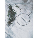 Wandkrans, metalen ring, eucalyptuskrans, krans, handdoekhouder en tijdschriftenhouder, zwart, wanddecoratie, deurdecoratie, S (30 x 40 cm)