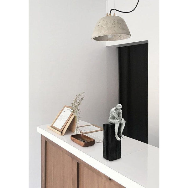 Sculptuur "De Denker" - Modern decoratief figuur van marmoriet 29 cm groot als inspiratie - decoratief figuur modern als standbeeld voor decoratie woonkamer, bureau decoratie & kantoor decoratie