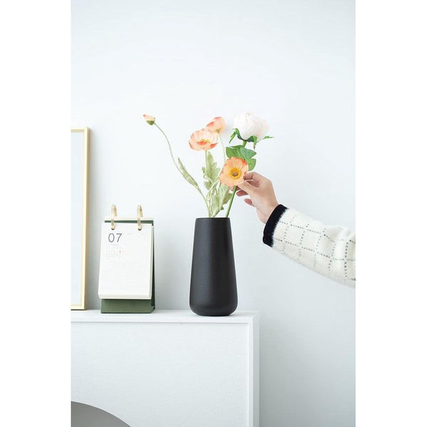 Zwarte vaas 20 cm hoog, moderne bloemenvazen ​​van keramiek voor tafeldecoratie binnenshuis, decoratieve vazen ​​voor pampasgras