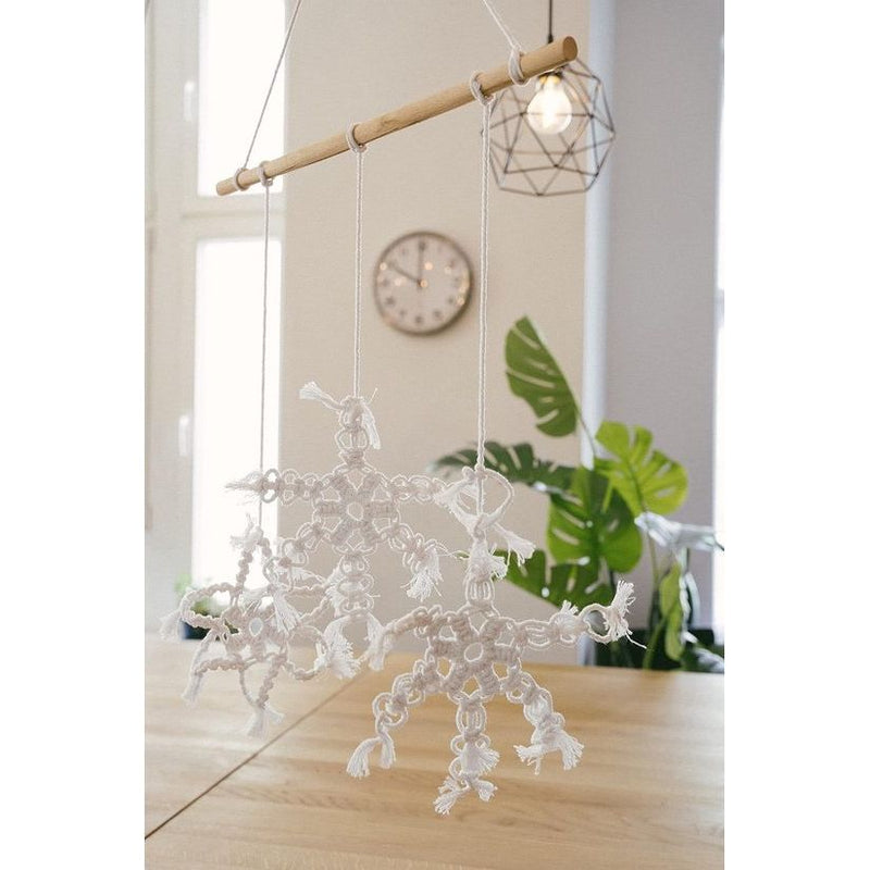 Wandbehang macramé - sneeuwvlokken - wit - ca. 40 x 50 cm
