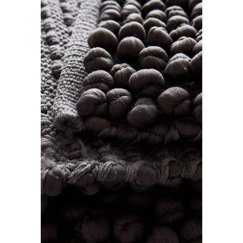 Popcorn-badmat, mix van katoen en polyester - grijs, 80 x 150 cm Popcorn-badmat, een mix van katoen en polyester - grijs, 80 x 150 cm.