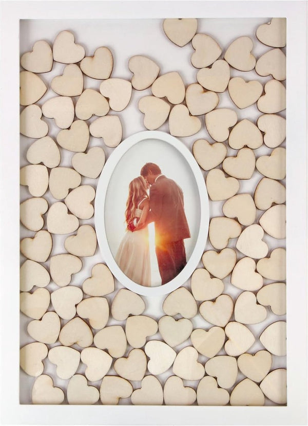 Gastenboek bestaande uit een fotolijst met 72 houten harten om te beschrijven