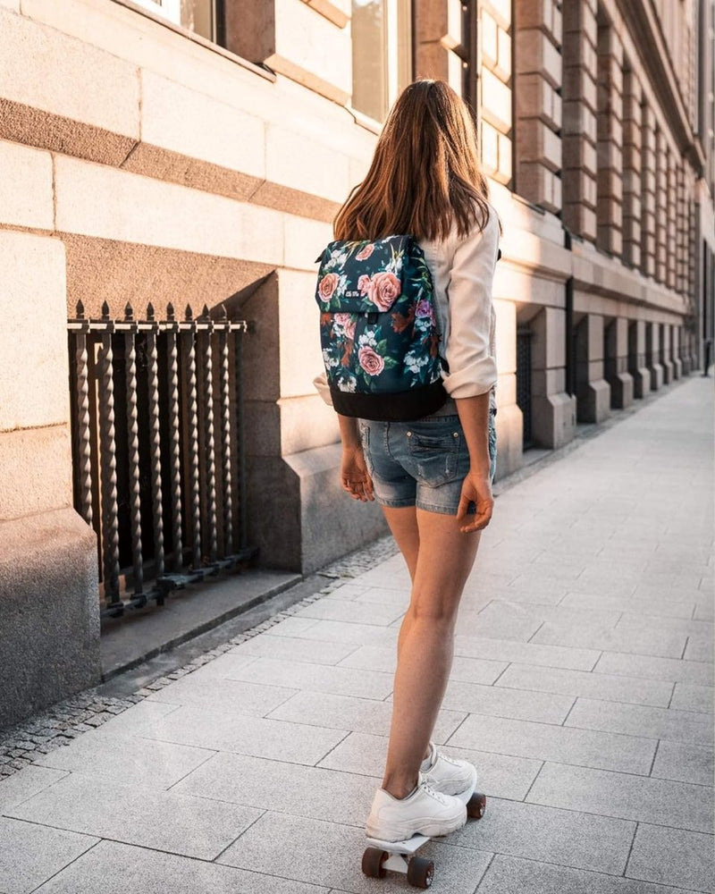 Dagrugzakrugzak | Mooi en doordacht | met laptopvak en antidiefstaltas |, A Rose